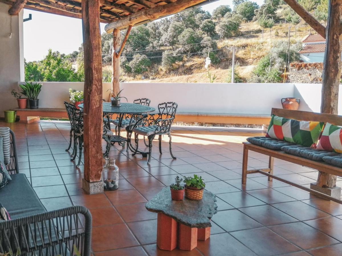 Casa De Pimenteis Holiday home Vimioso